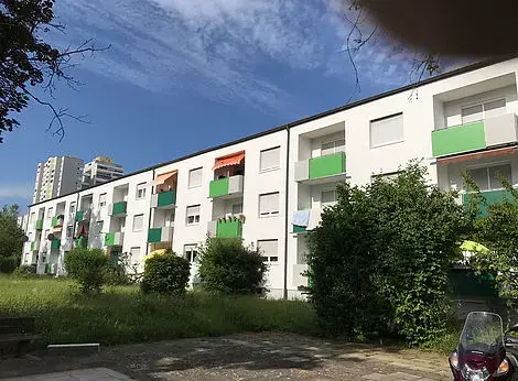 Treppenhausreinigung Mehrfamilienhaus – Hausmeisterservice Oberhausen (Platzhalter)